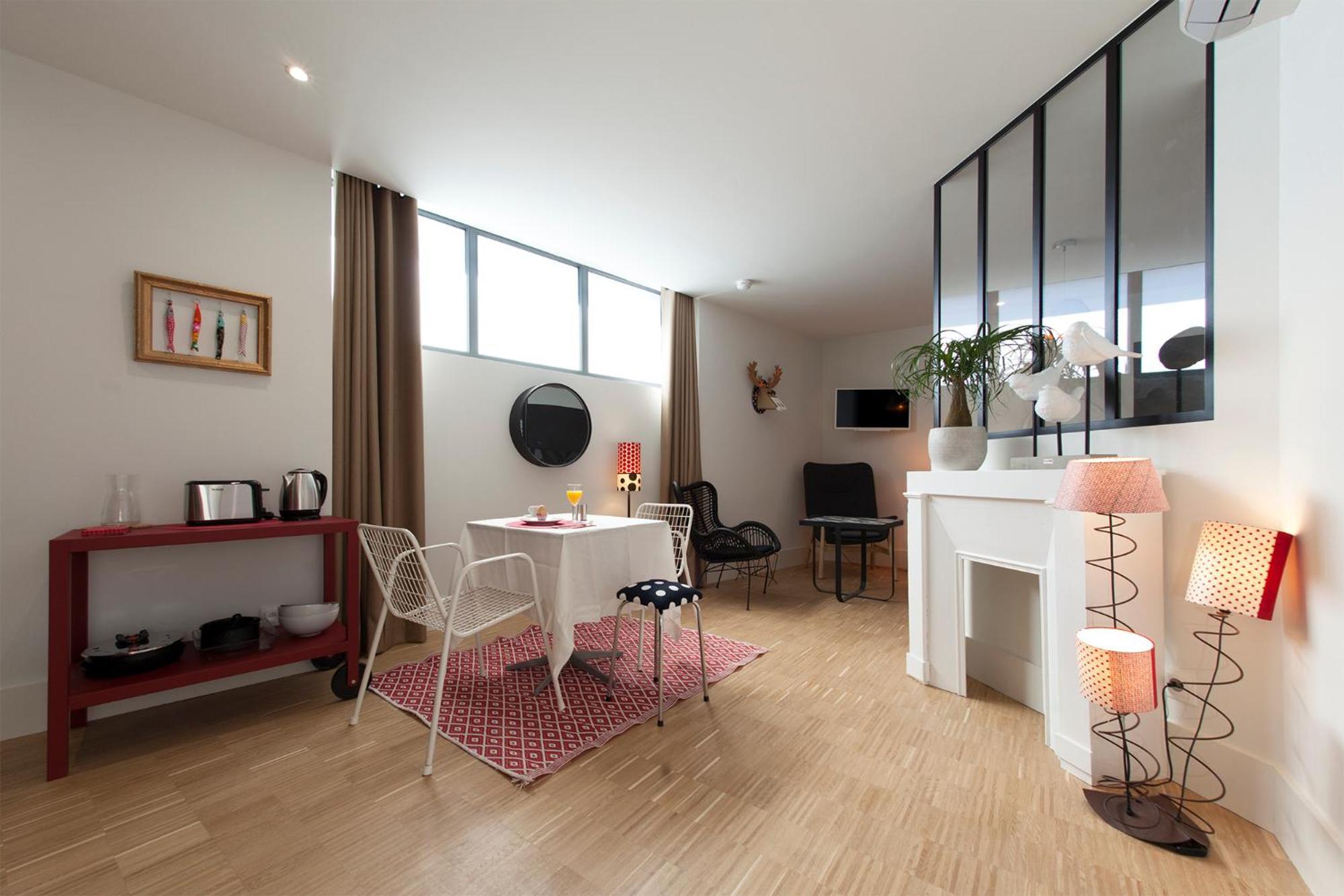 Appart Hotel Eugenie Louhans Ruang foto
